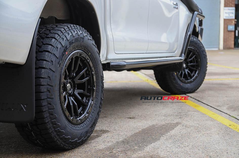 TOYOTA HILUX N80 4WD REBEL MATTE BLACK